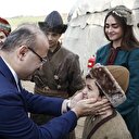 Diriliş setinde sürpriz ziyaretçi