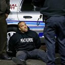 ABD Polisi bir siyahiyi daha öldürdü