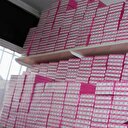 Kaçak kozmetik ürünleri polise takıldı