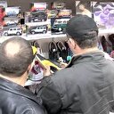 Havalimanlarında unutulan ürünler kapışılıyor