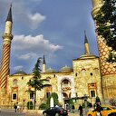 Üç Şerefeli Cami 24 saat ibadete açık