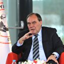 "Terim eşofmanlı yönetici"