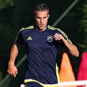 Van Persie'den Wenger'e övgü