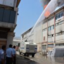 Korkutan yangına TOMA'lı müdahale