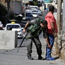 İsrail Batı Şeria'da 13 Filistinliyi gözaltına aldı