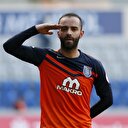 Semih'ten Amed tribünlerine asker selamı!