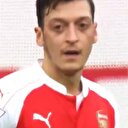 Mesut Özil'den asist öncesi dua!