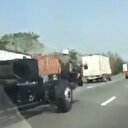 Gören dönüp bir daha baktı!