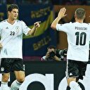 Gomez ve Podolski milli takımda