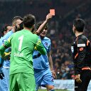 Trabzonspor Salih Dursun'un transferini askıya aldı