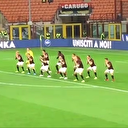 Milanlı futbolcular 'haka' dansı yaptı