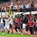 Beşiktaş yedek kulübesinde duygusal anlar