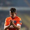 Emre Belözoğlu'ndan eleştirilere yanıt