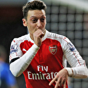 Mesut Özil Premier Lig'in ilk 5'inde