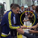 Van Persie küçük hayranını üzdü