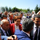 Meral Akşener salona Başbakan Meral sloganları ile girdi