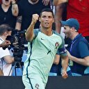 Ronaldo'dan tarihi gol