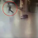 Yaralı haldeyken canlı bombayı vurmuş