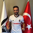 Gökhan Gönül'e Vodafone Arena'da imza töreni