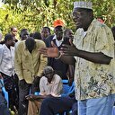 Kardeş Obama'nın oyu Trump'a