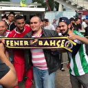 Hakim Ziyech Fenerbahçe atkısıyla poz verdi