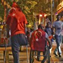 Bayrak yere düşmesin diye