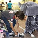 İHH'dan Suriye'deki yetim çocuklara ayakkabı