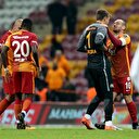 Wesley Sneijder cezalı duruma düştü