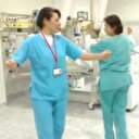 Yoğun bakımda halay çekip, göbek attılar!