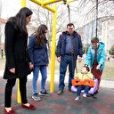 Sessiz hayatı koruyucu ailesiyle değişti