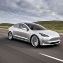 Tesla Model 3 yolda göründü