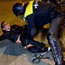 Hollandalı polislerin saldırısıyla bilincini kaybetti