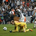 Vodafone Park'ta Leipzig kalecisine gönderme
