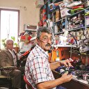 Oyuncaklarla ilk biz oynarız