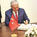 Bunlarla yola devam edemezdik