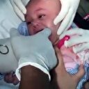 Boğazına saat kordonu kaçan çocuk böyle kurtarıldı