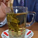 2,5 yapraklı çay için dünya sıraya girdi