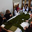 Kilis'in vefakar kadınlarından Mehmetçik'e anne şefkati