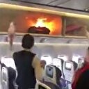 Uçak kabininde powerbank alev aldı