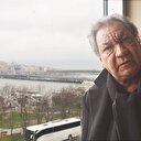 Dünyanın bütün dillerini müzikle konuşuyorum