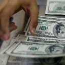 Dolar yeniden 4 TL'yi aştı