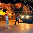 'Yolu açın yoksa uçaklara bilgi veririm'