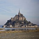 Fransa'daki tarihi ada terör şüphesiyle boşaltıldı