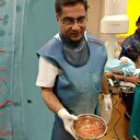 Hintli kadının içinden devasa solucanlar çıktı