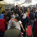 Sebze ve meyveyi bedava dağıttı