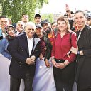 Bizi kimse dize
getiremez