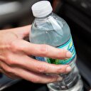 Pet şişeleri araç içerisinde sakın bırakmayın