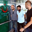 Kolları olmayan zanlı araç kullanırken yakalandı