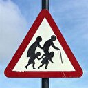 Banksy bu kez sokak levhasında