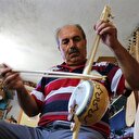 Dinlediği türkü sayesinde ustalaştı